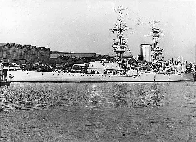 upload.wikimedia.org_HMS_Furious-1.jpg