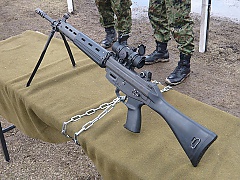 JGSDF_Type_89_Assault_Rifle_20100418-01.JPG